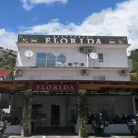 Rooms Florida トゥリバニ・クルシサ エクステリア 写真