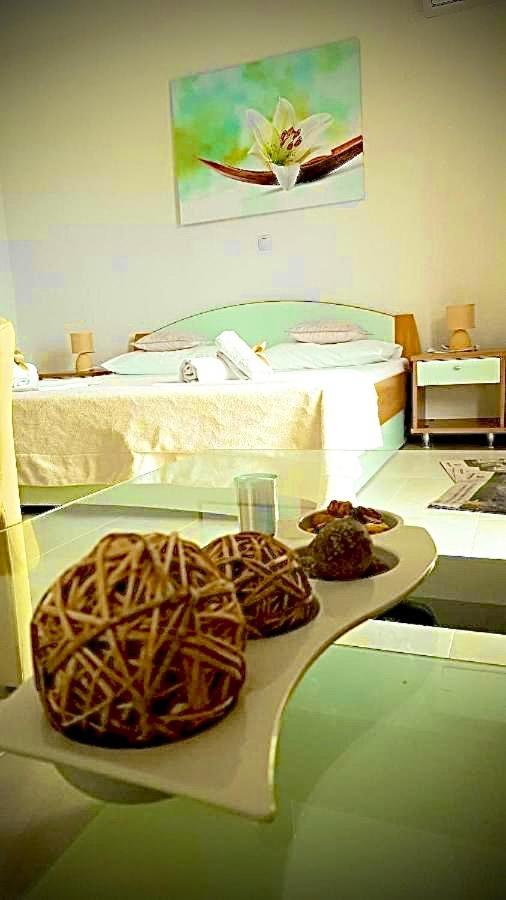 Rooms Florida トゥリバニ・クルシサ エクステリア 写真